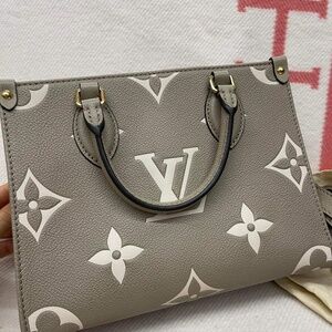100% Authentic LV OnTheGo Size PM